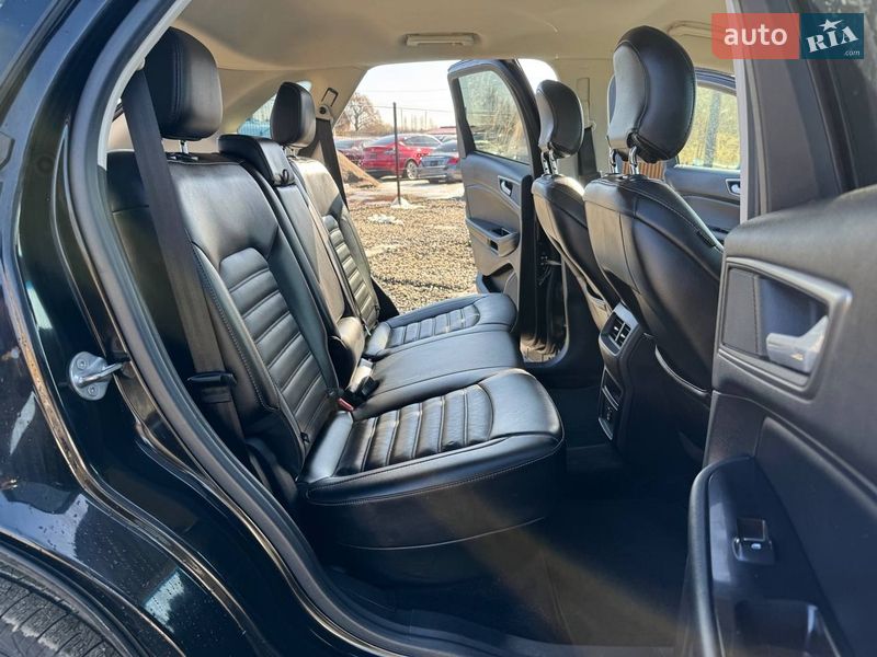 Внедорожник / Кроссовер Ford Edge 2016 в Луцке