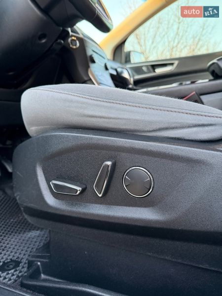 Позашляховик / Кросовер Ford Edge 2018 в Ірпені