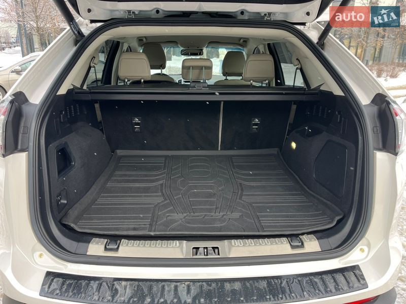 Внедорожник / Кроссовер Ford Edge 2017 в Киеве