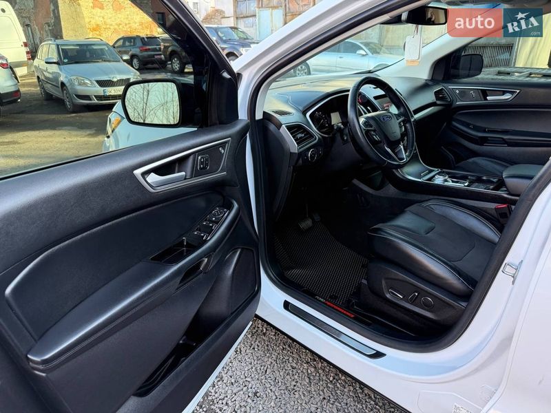 Внедорожник / Кроссовер Ford Edge 2019 в Дубно
