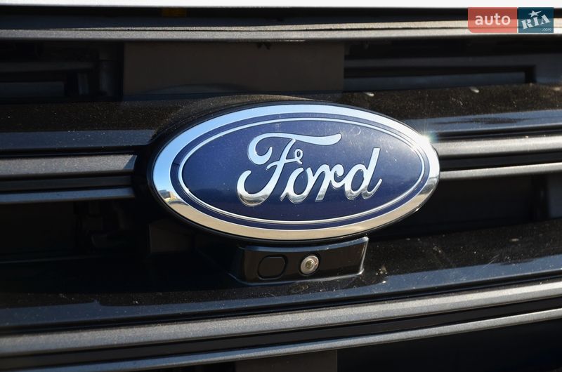 Внедорожник / Кроссовер Ford Edge 2018 в Киеве