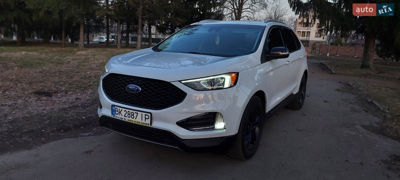 Внедорожник / Кроссовер Ford Edge 2019 в Дубно