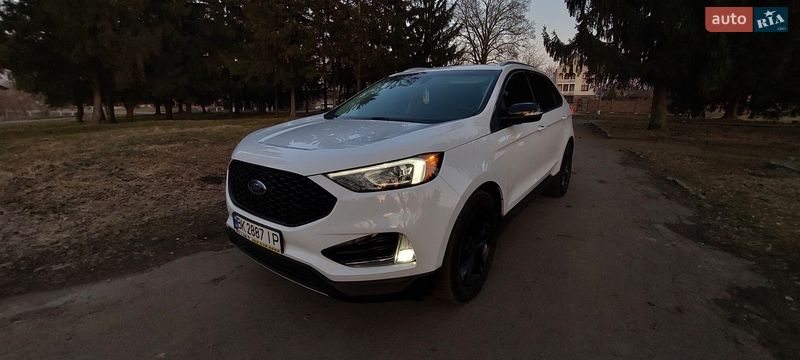 Внедорожник / Кроссовер Ford Edge 2019 в Дубно