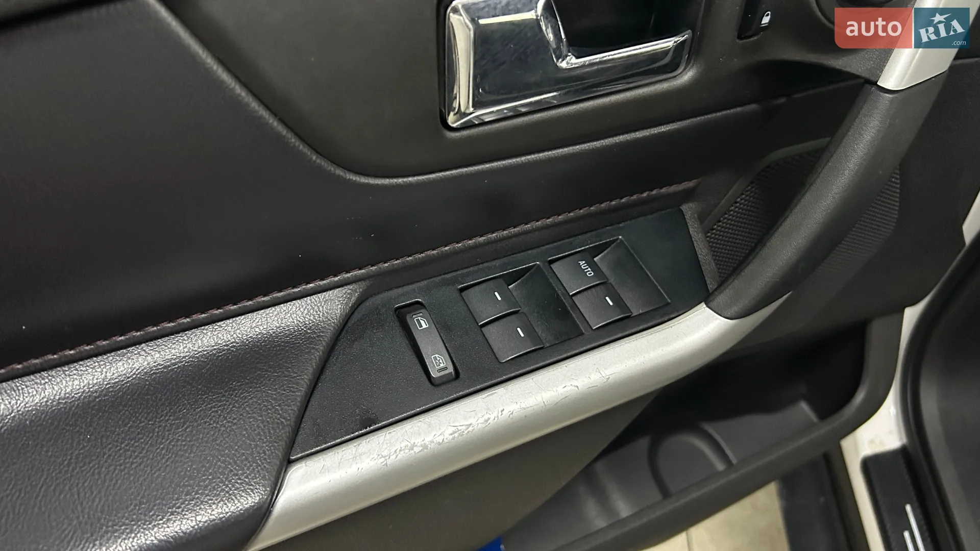 2011 Ford Edge - мініатюра 16