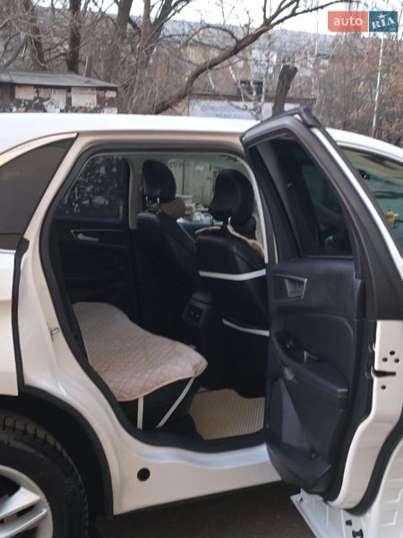 Позашляховик / Кросовер Ford Edge 2016 в Києві