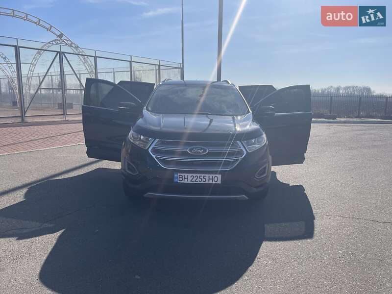 Внедорожник / Кроссовер Ford Edge 2016 в Благовещенском