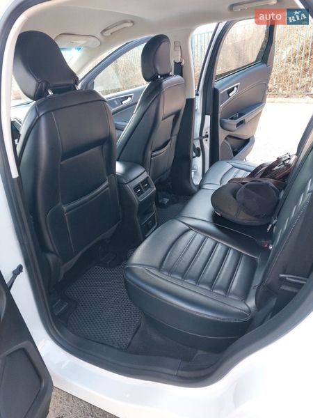 Позашляховик / Кросовер Ford Edge 2018 в Ужгороді
