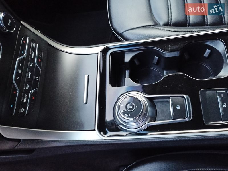 Внедорожник / Кроссовер Ford Edge 2019 в Дубно