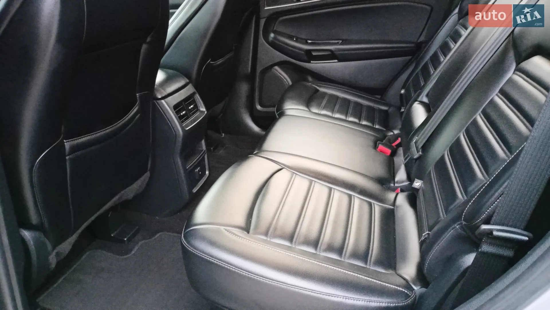 2019 Ford Edge - мініатюра 18