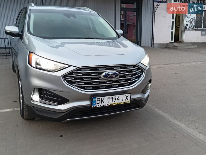 Внедорожник / Кроссовер Ford Edge 2019 в Дубно