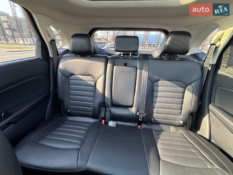 Позашляховик / Кросовер Ford Edge 2018 в Києві