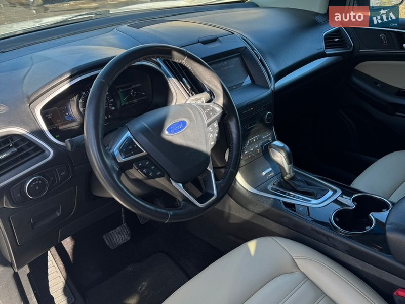 Позашляховик / Кросовер Ford Edge 2015 в Броварах