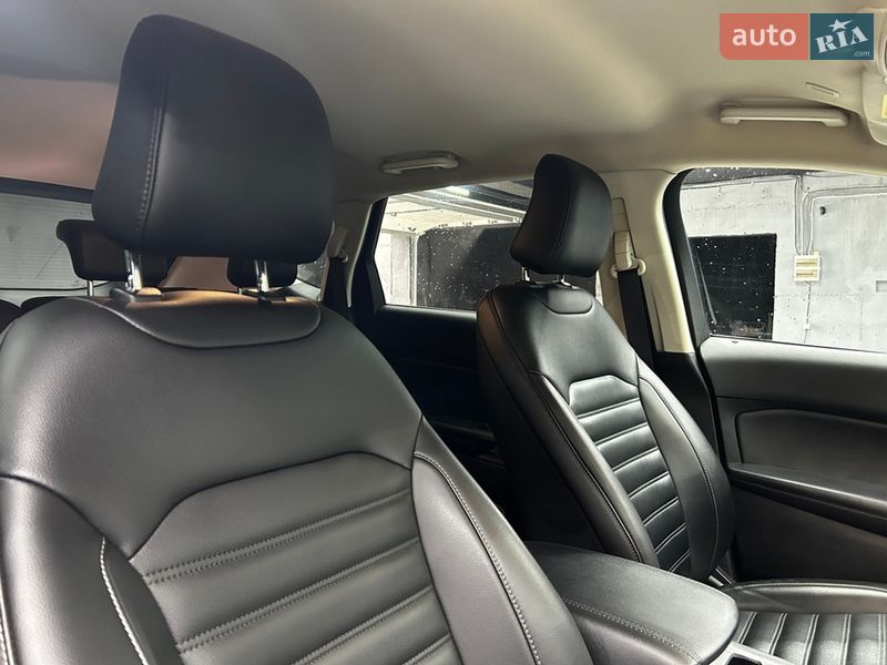 Внедорожник / Кроссовер Ford Edge 2021 в Черновцах