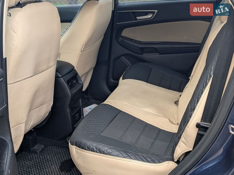Позашляховик / Кросовер Ford Edge 2017 в Новій Водолагі