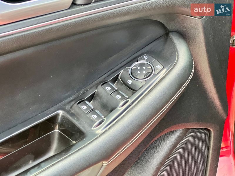 Позашляховик / Кросовер Ford Edge 2019 в Горішніх Плавнях