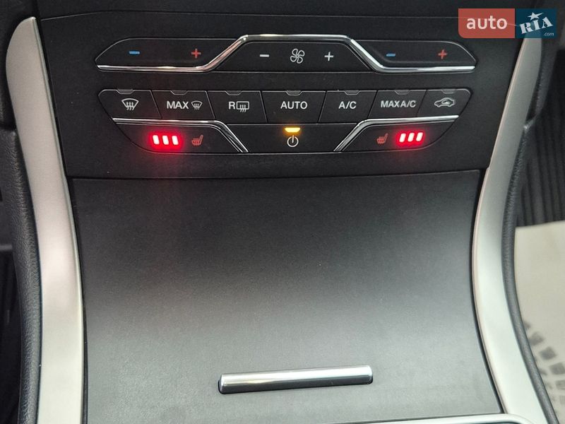 Внедорожник / Кроссовер Ford Edge 2019 в Дубно