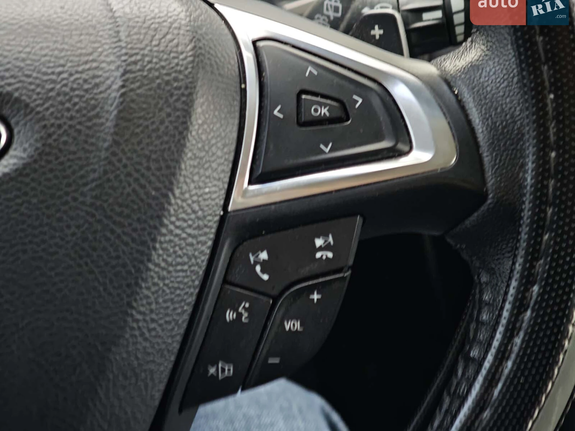 2016 Ford Edge - мініатюра 27