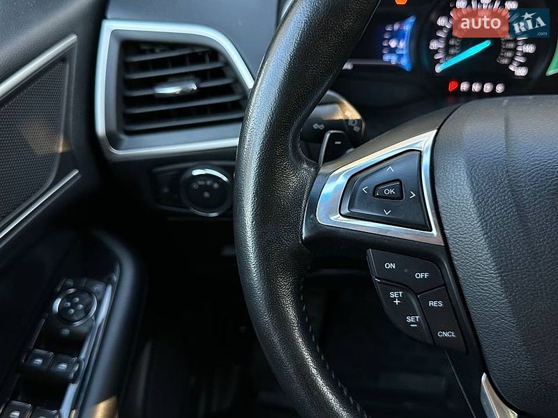 Позашляховик / Кросовер Ford Edge 2015 в Черкасах