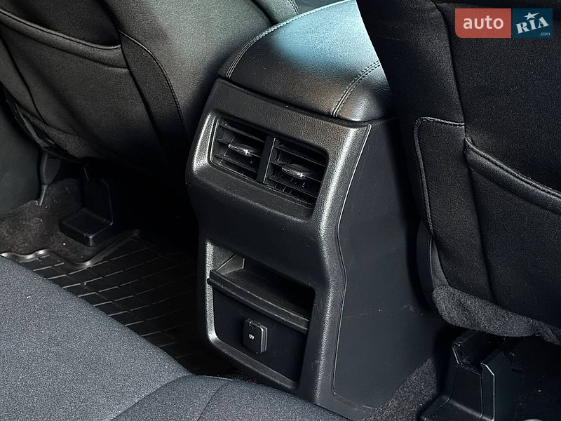 Внедорожник / Кроссовер Ford Edge 2020 в Стрые