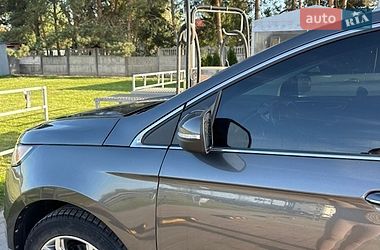 Позашляховик / Кросовер Ford Edge 2016 в Мостиській