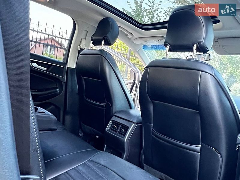Внедорожник / Кроссовер Ford Edge 2015 в Луцке
