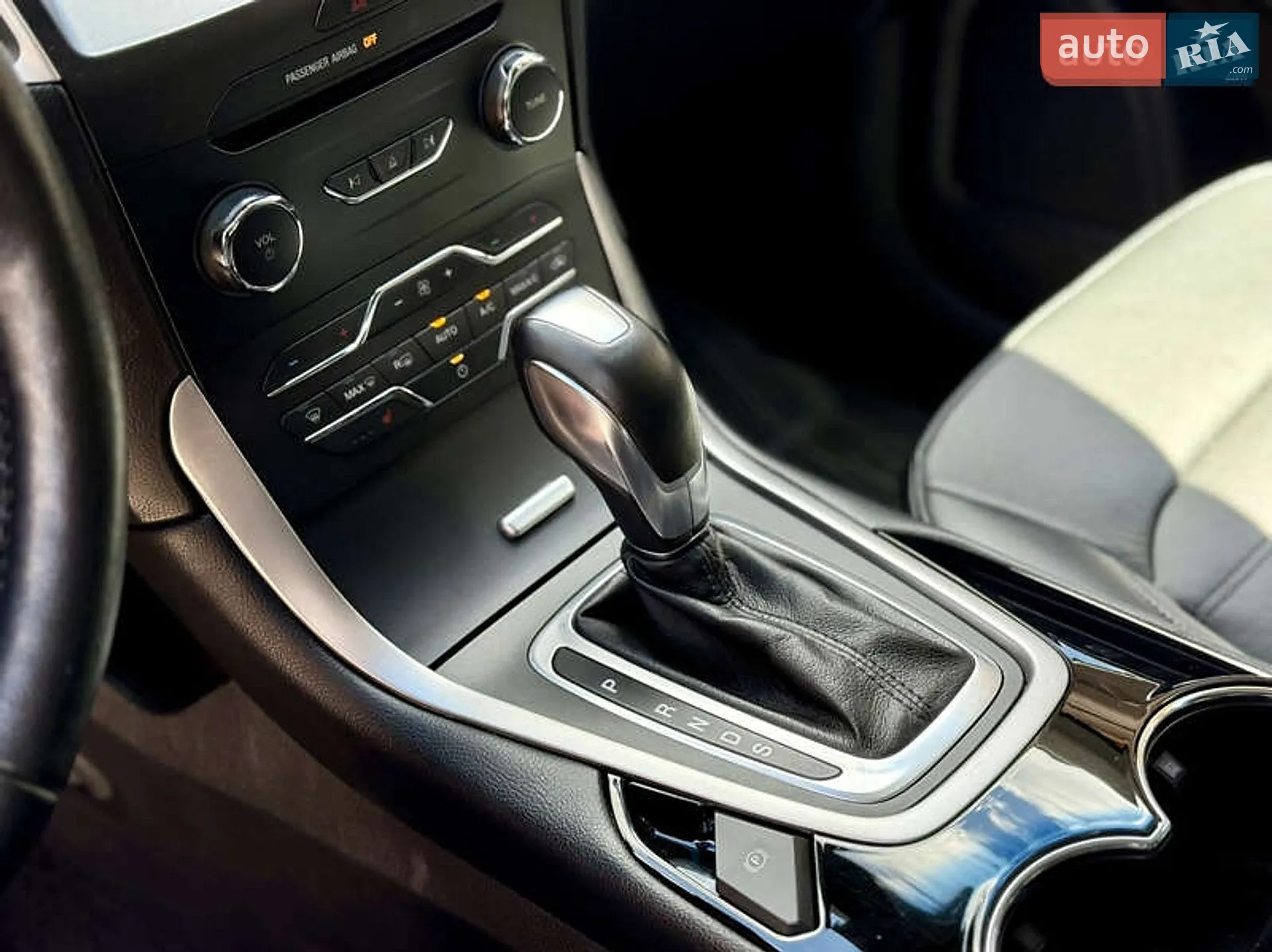 2018 Ford Edge - мініатюра 11