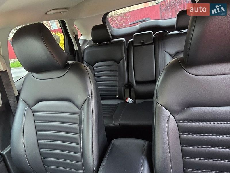 Позашляховик / Кросовер Ford Edge 2022 в Черкасах