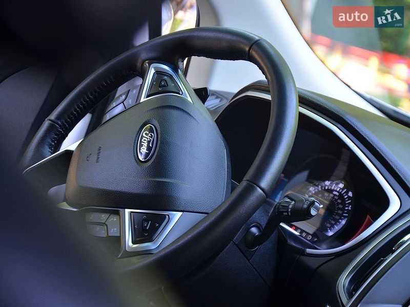 Позашляховик / Кросовер Ford Edge 2018 в Трускавці