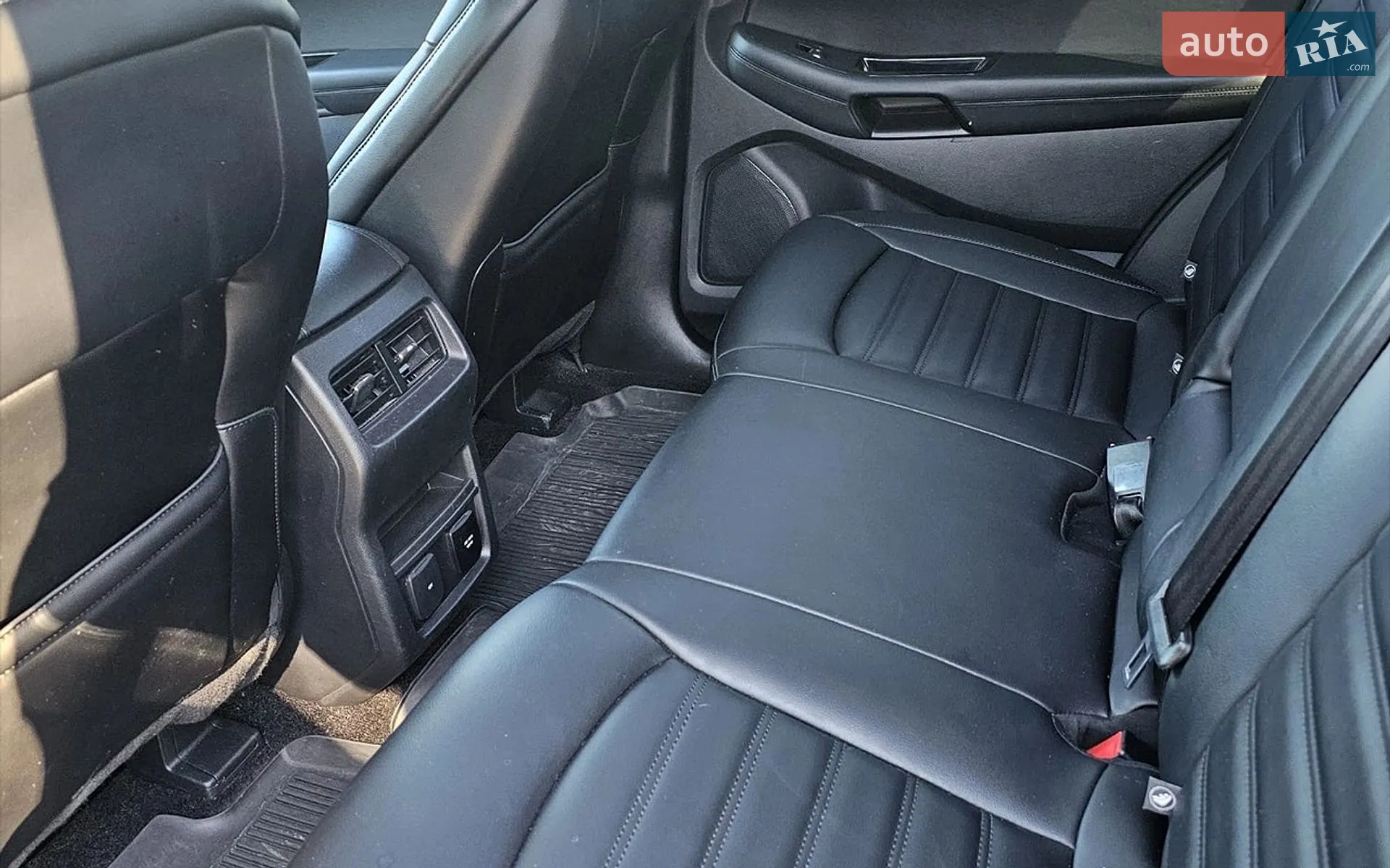 2019 Ford Edge - мініатюра 7