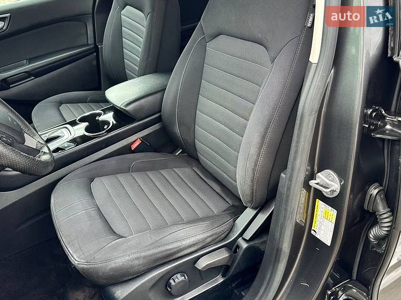 Позашляховик / Кросовер Ford Edge 2016 в Луцьку