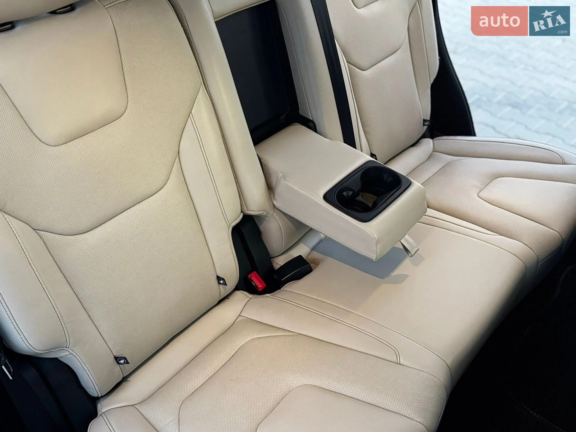 2019 Ford Edge - мініатюра 29