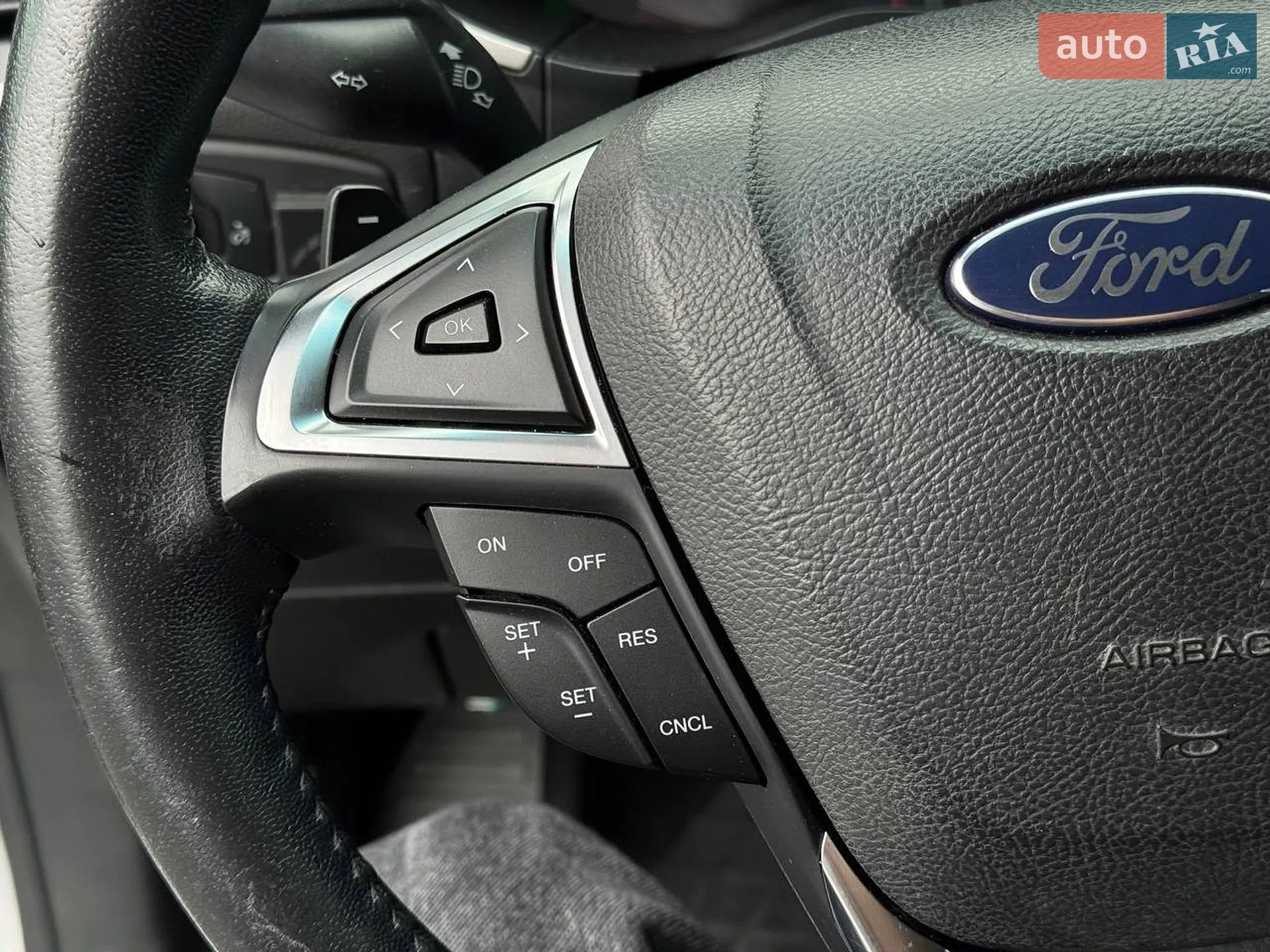 2017 Ford Edge - мініатюра 33