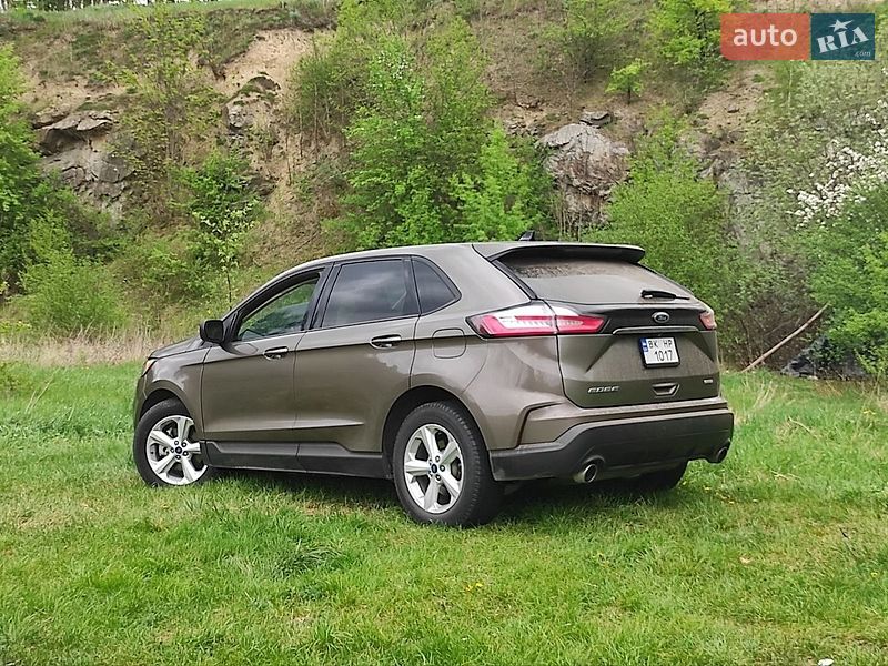 Внедорожник / Кроссовер Ford Edge 2018 в Староконстантинове