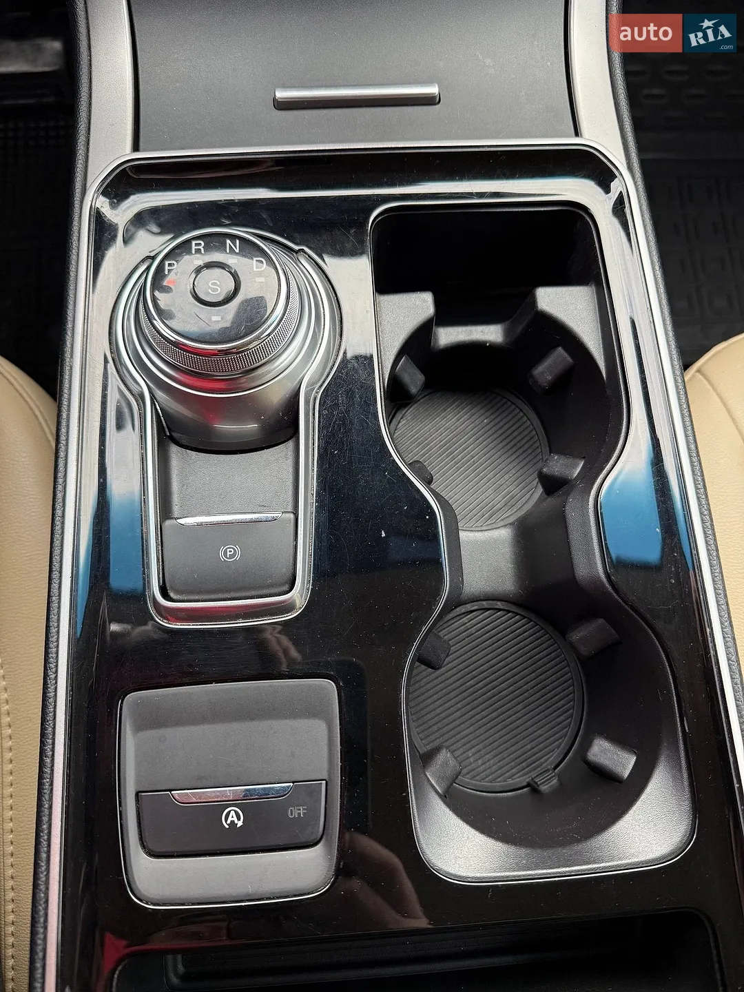 2019 Ford Edge - мініатюра 29