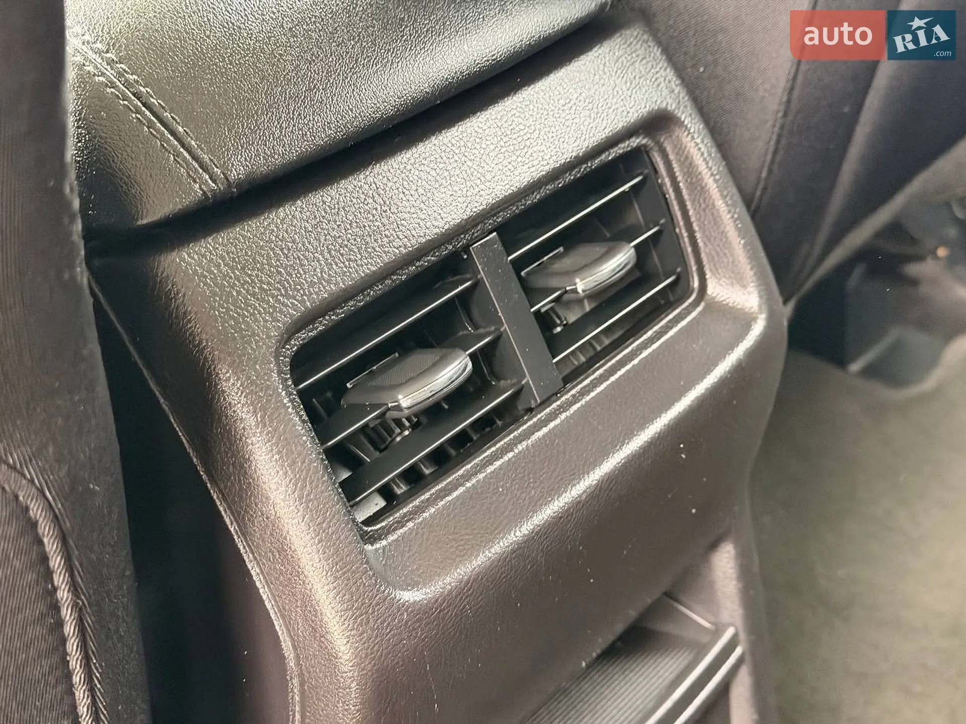2017 Ford Edge - мініатюра 32