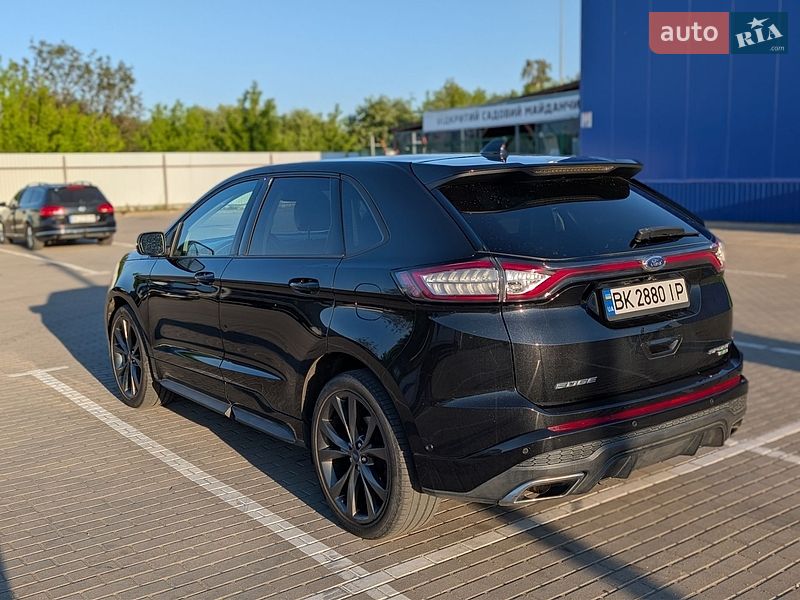 Позашляховик / Кросовер Ford Edge 2015 в Дубні