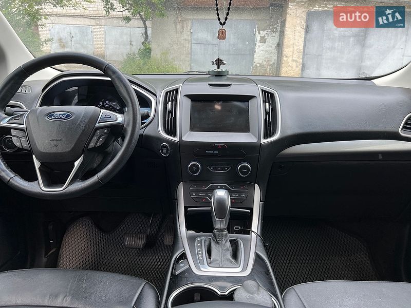 Позашляховик / Кросовер Ford Edge 2018 в Василькові