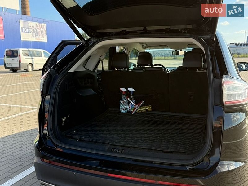 Внедорожник / Кроссовер Ford Edge 2016 в Софиевской Борщаговке