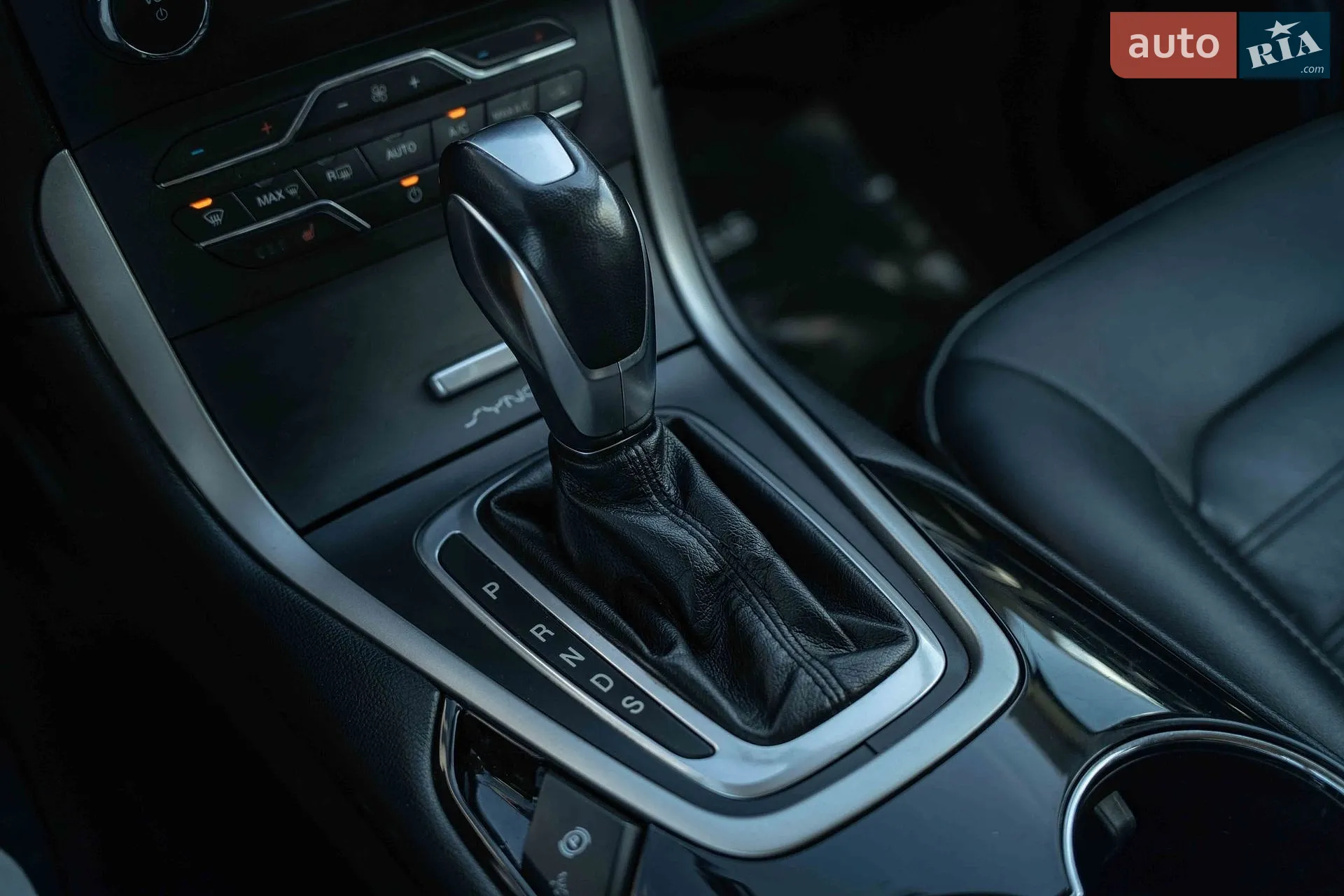 2015 Ford Edge - мініатюра 28