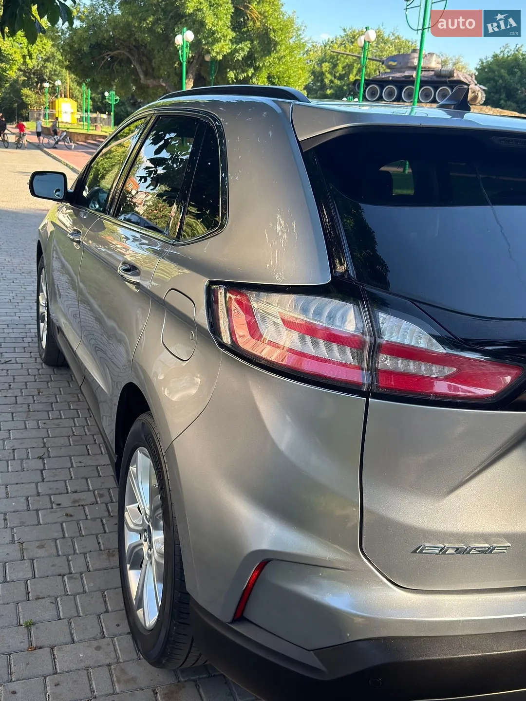 2020 Ford Edge - мініатюра 2