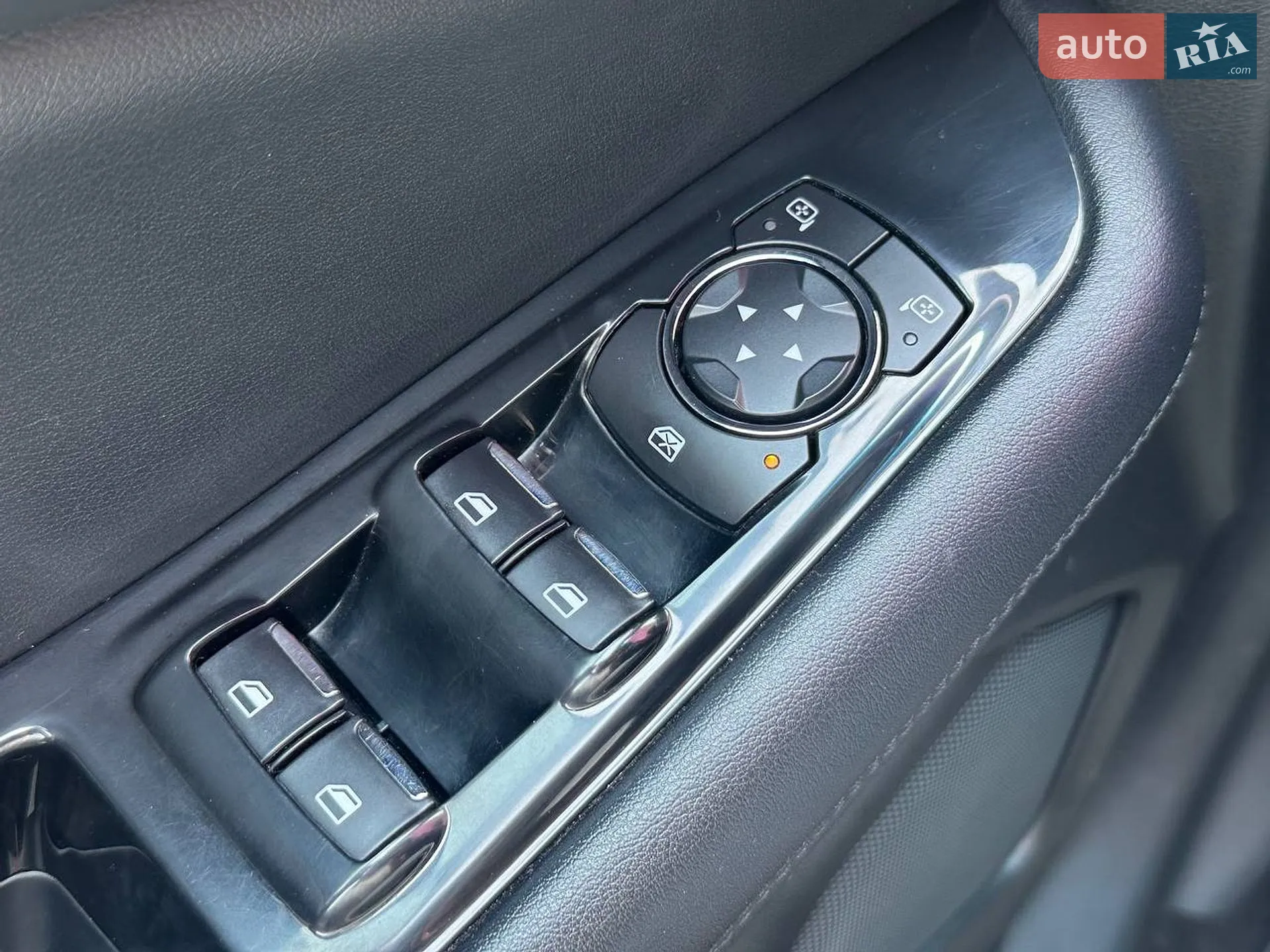 2016 Ford Edge - мініатюра 24