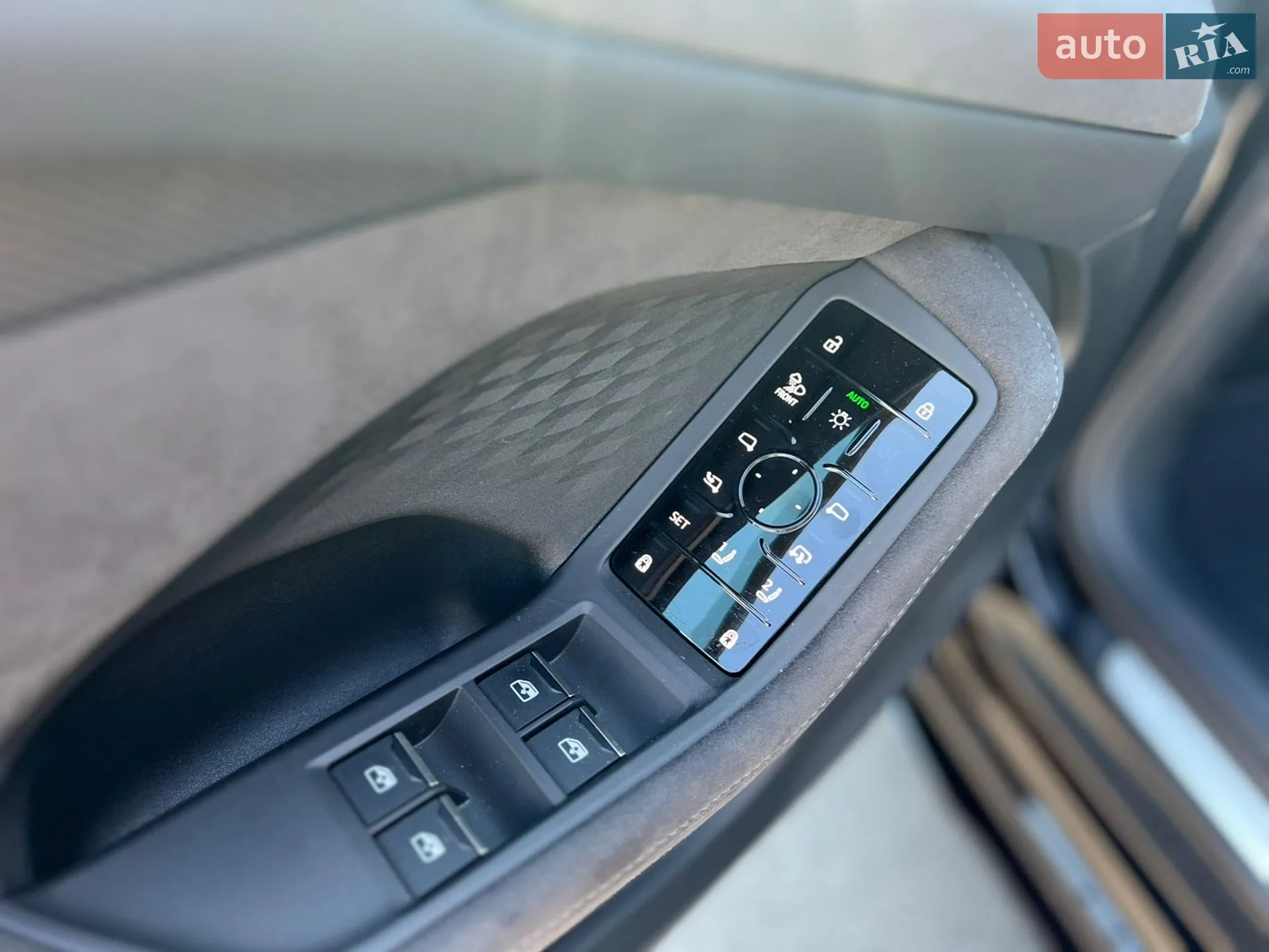 2021 Ford Edge - мініатюра 22