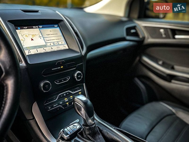 Позашляховик / Кросовер Ford Edge 2018 в Славуті