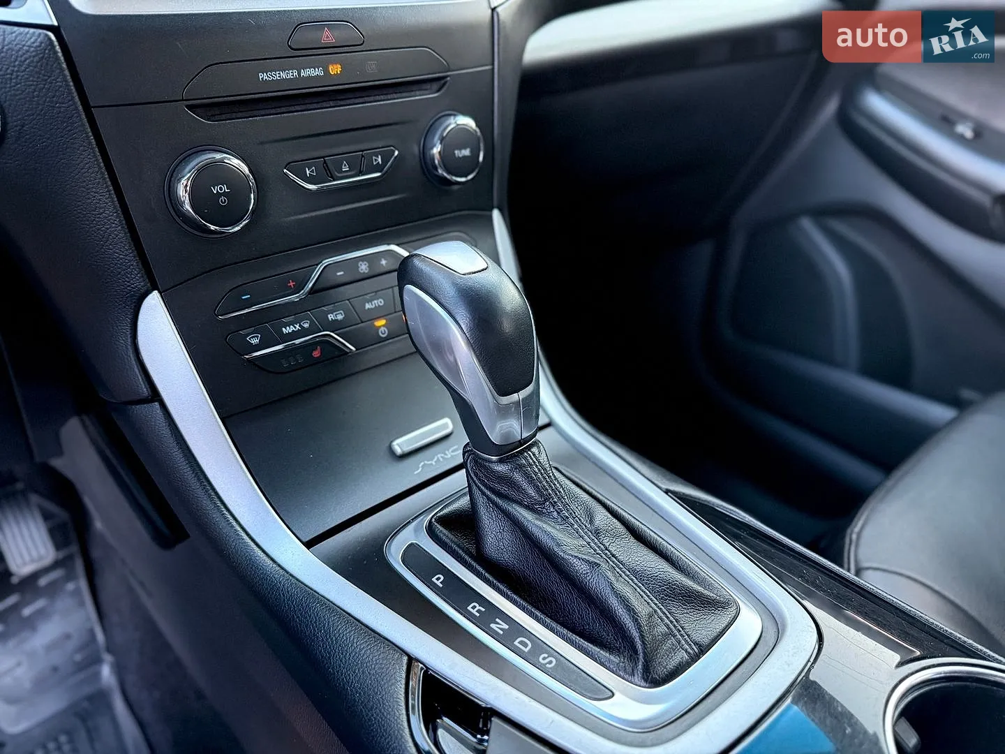 2015 Ford Edge - мініатюра 28