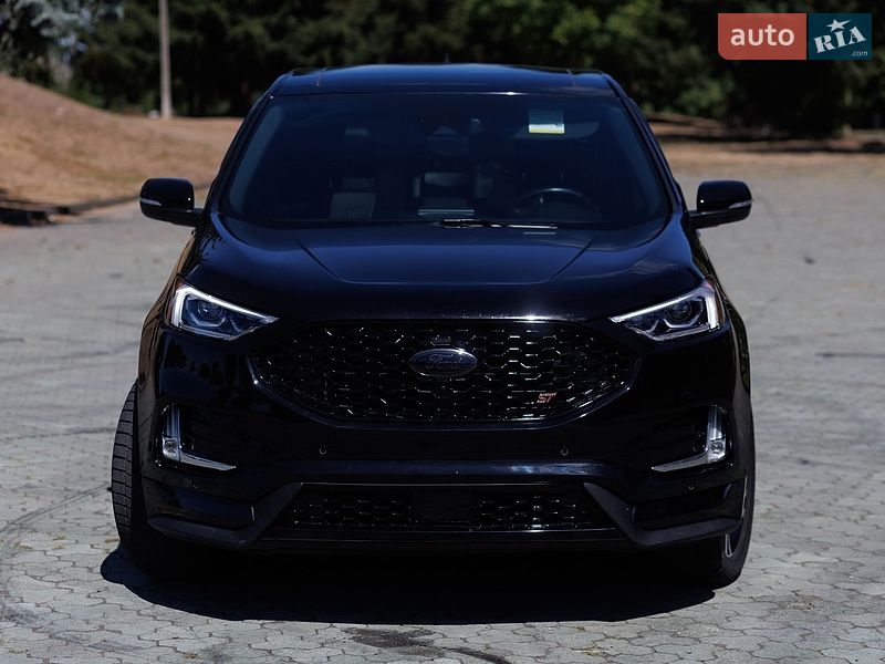 Внедорожник / Кроссовер Ford Edge 2022 в Дубно
