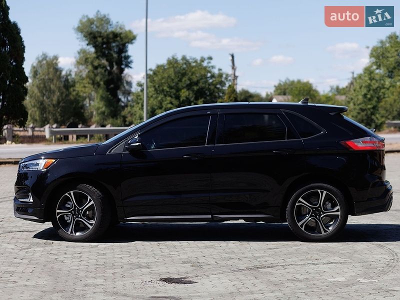 Внедорожник / Кроссовер Ford Edge 2022 в Дубно