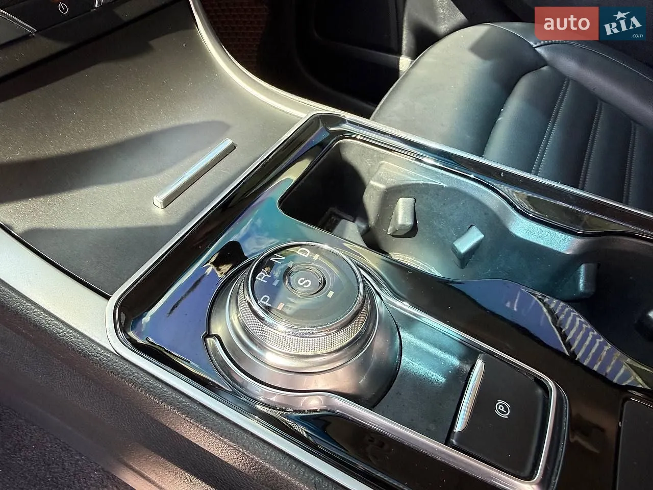 2019 Ford Edge - мініатюра 17
