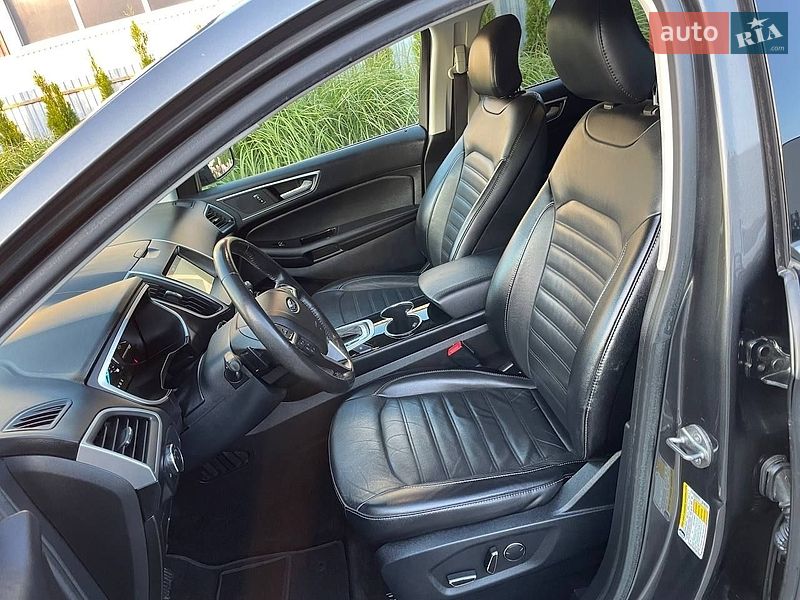 Позашляховик / Кросовер Ford Edge 2017 в Луцьку