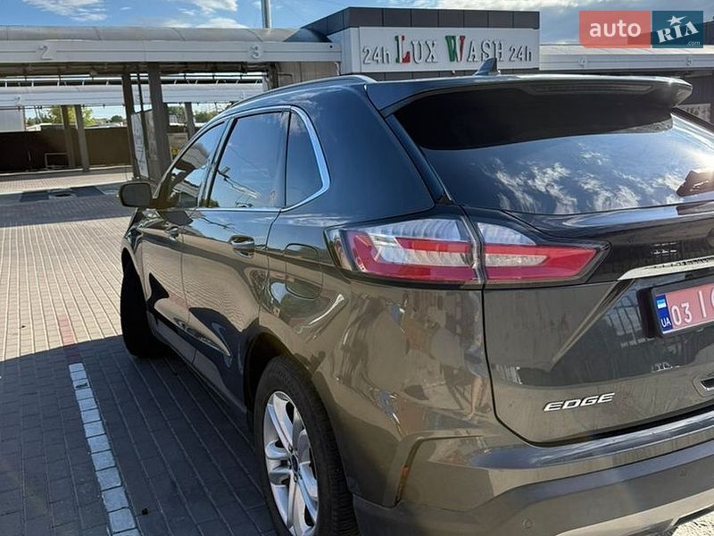 Позашляховик / Кросовер Ford Edge 2020 в Рівному