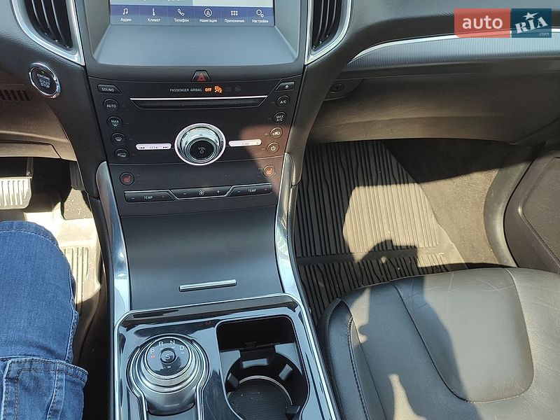 Внедорожник / Кроссовер Ford Edge 2018 в Южноукраинске